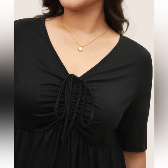 Bloomchic Plus Size Solid Drawstring Ruched Knit Top - Picture 3 of 8